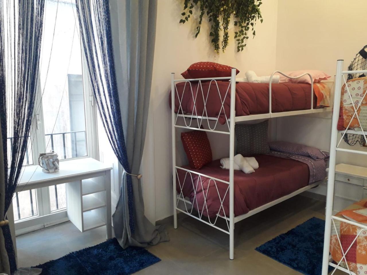 Room Don Carlo Napels Buitenkant foto