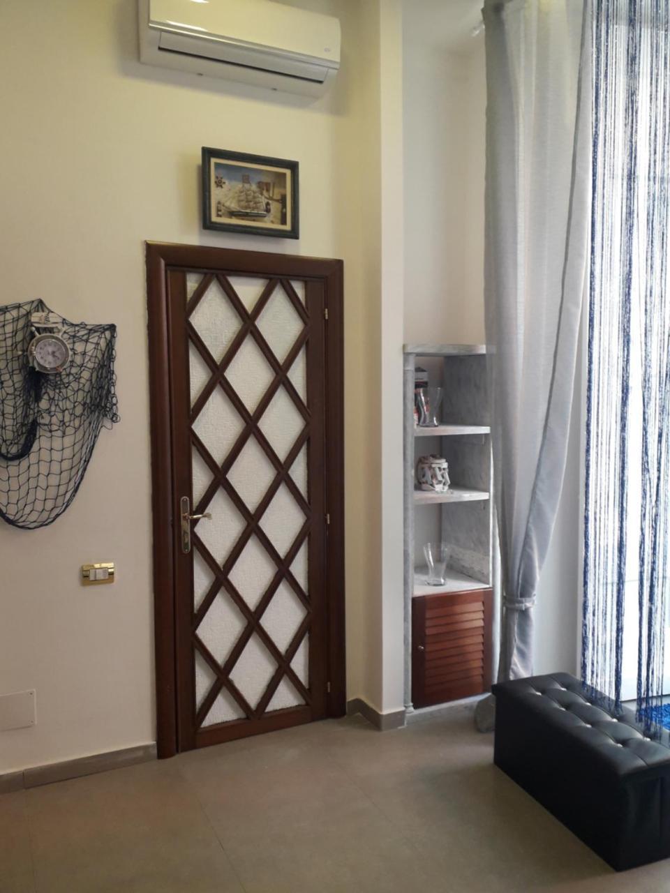 Room Don Carlo Napels Buitenkant foto