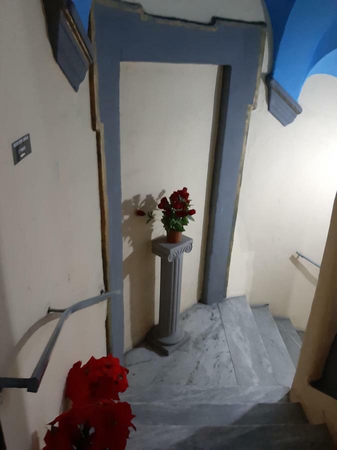 Room Don Carlo Napels Buitenkant foto